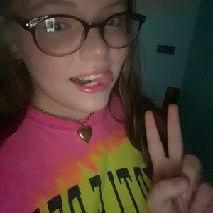 Meet your Posher, Leeah